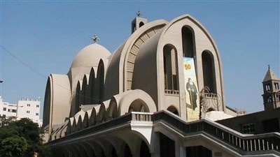 سور كنيسة زهور مايو