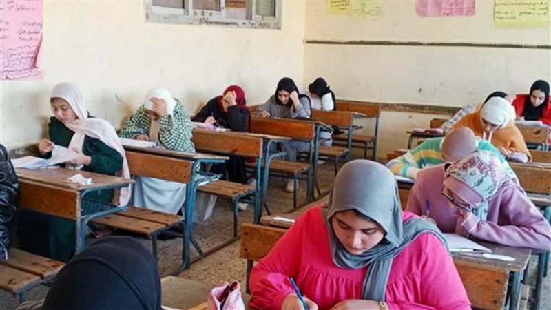 اختلاف نماذج امتحانات