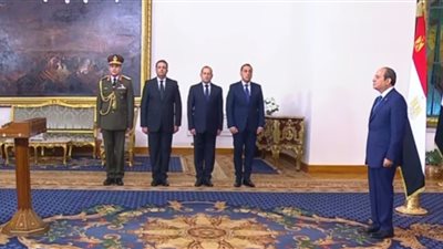 الرئيس السيسي يشهد أداء اليمين الدستورية  للوزراء الجدد 