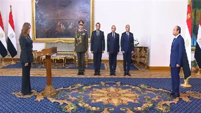 أداء منال عوض ميخائيل اليمين الدستورية بعد الدمج بين البيئة  