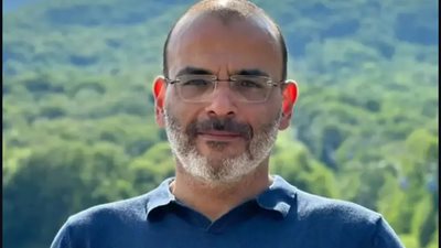 الموت يحزن أيمن بهجت قمر بوفاة أبنة عمة ويطلب الدعاء لها بكلمات مؤثرة 