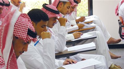 الجامعات السعودية تقرر الدراسة عن بُعد وإجازات في رمضان والتعليم تشدد على منع الغياب بالمدارس