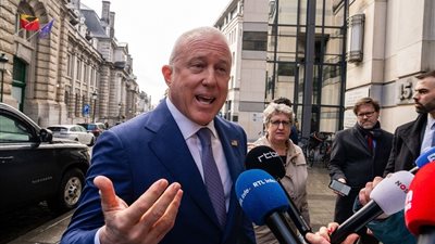 تصريحات السفير الأمريكي بشأن عمليات الختان في بلجيكا 