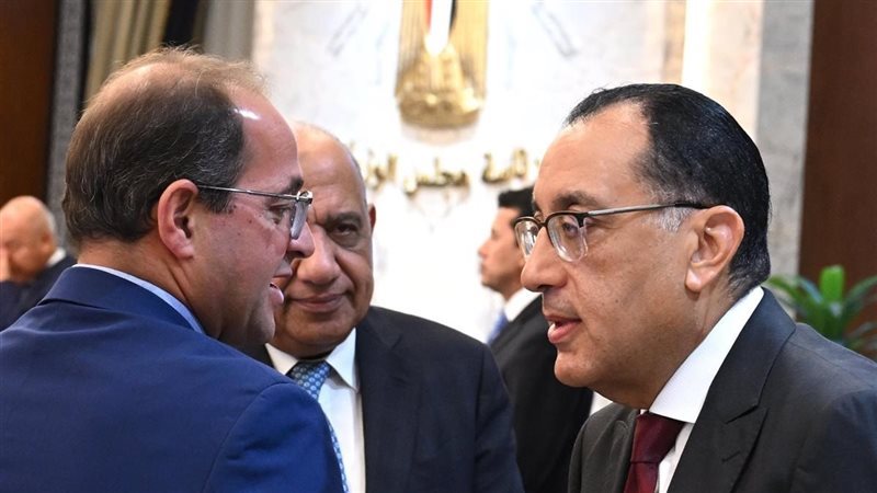 10 تحديات تواجه الحكومة