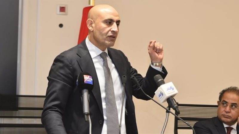 حقيقة منح الطلاب