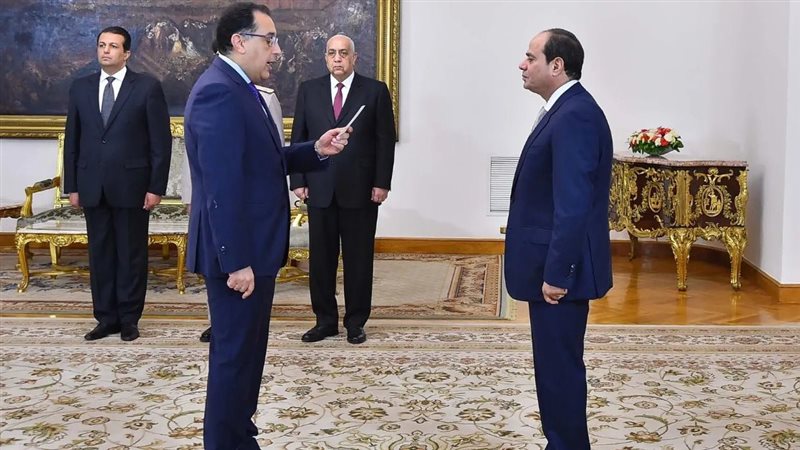 أول اجتماع للحكومة