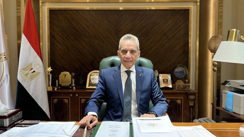 اول ظهور وكلمة المستشار