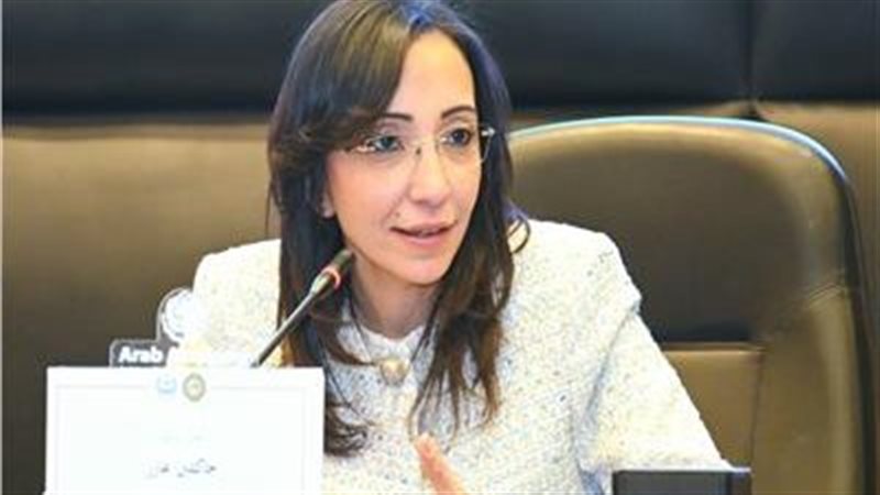 جاكلين عازر