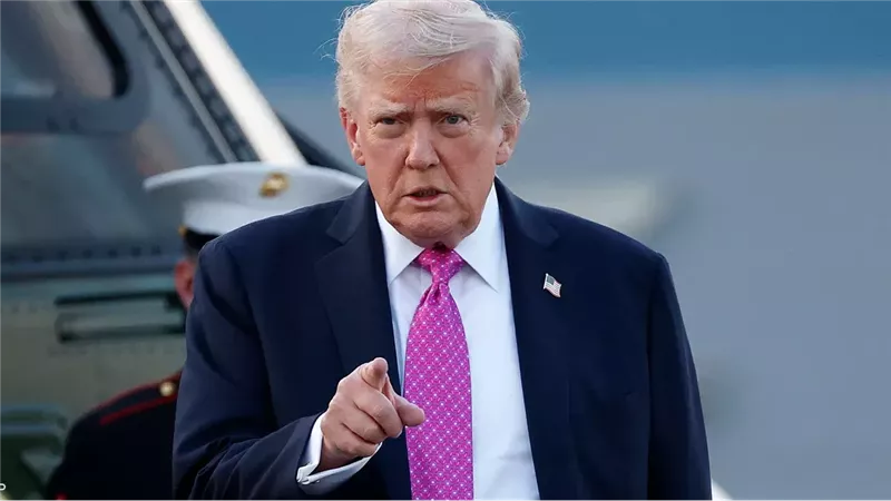 ترامب يعلن الطوارئ