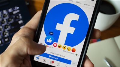 عطل مفاجئ يضرب فيسبوك عالميا وارتفاع آلاف البلاغات عبر DownDetector