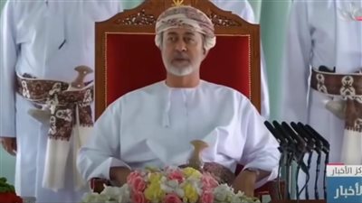 فيديو سلطان عمان المفبرك يثير الجدل بعد ظهور نسخة جديدة  