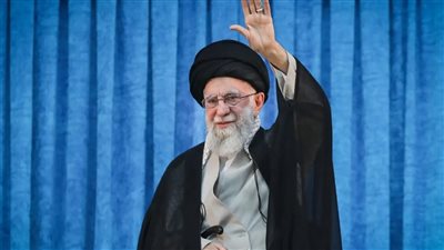 مقتل علي خامنئي يعلنه دونالد ترامب 