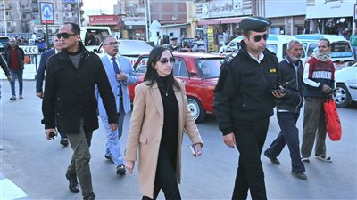 جاكلين عازر 