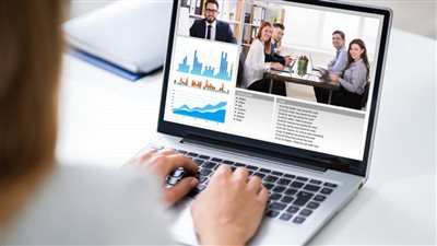 خبير تربوي يوضح تأثير العمل عن بعد على الدراسة في الجامعات  