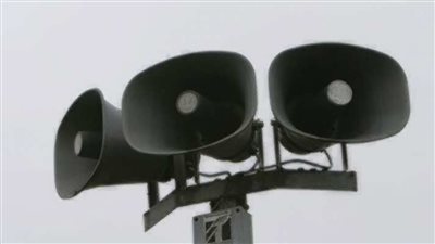 صفارات إنذار في أكتوبر تثير الجدل بعد منشور تامر فرج 