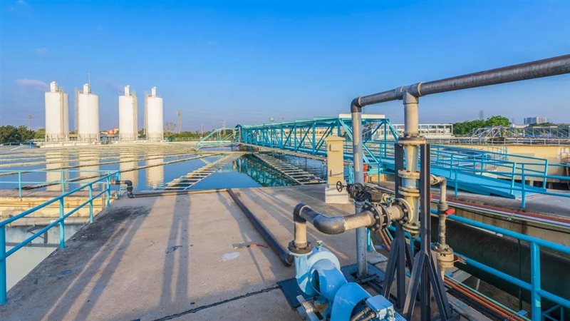 مشروع استبدال خطوط