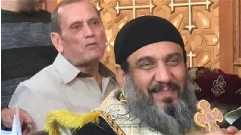 تحذيرات كاهن كنيسة