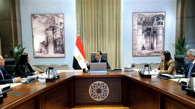 رئيس الوزراء يتابع تنفيذ التوجيهات الرئاسية بطرح وحدات سكنية 
