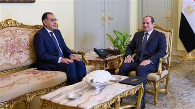 رئيس الوزراء يزور غدا عددًا من المصانع في بنها  