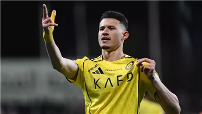 عبدالله الحمدان يؤكد أن رحيله عن الهلال إلى النصر كان القرار الأفضل ويكشف صعوبة تعويض رونالدو