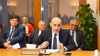 وزير التعليم يعلن خطة إدراج الثقافة المالية في مناهج التعليم 