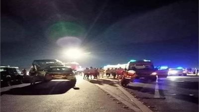 انقلاب أتوبيس على طريق الغردقة  