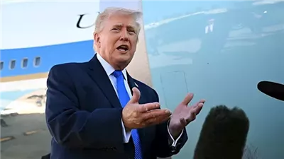 إيران تقوم بإزالة الألغام من مضيق هرمز.. ترامب يبشر العالم 