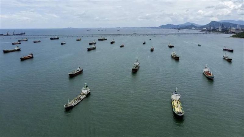 تراجع حركة السفن