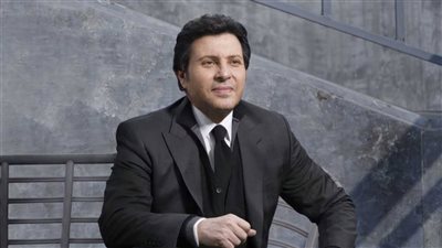 هاني شاكر بخير.. نفي شائعة توقف القلب وتأكيد استقرار حالته الصحية حاليًا