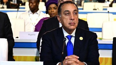 آخر ظهور لوالد رئيس الوزراء بموقف إنساني مع الرئيس السيسي 