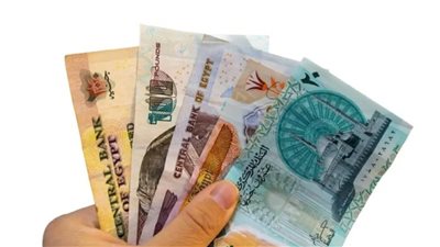 الحكومة تنفي وقف طباعة العملات البلاستيكية فئة 10 و20 جنيهًا 