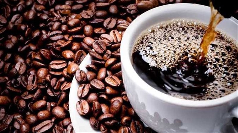كيف تؤثر القهوة على