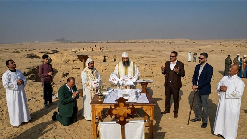 رهبان دير الأنبا