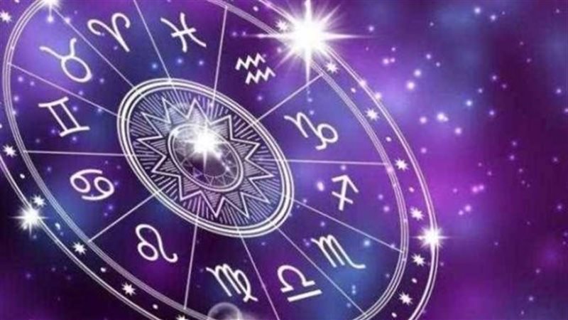 الابراج التي تميل