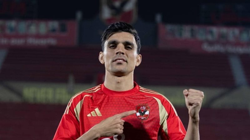 أشرف بن شرقي يحصد