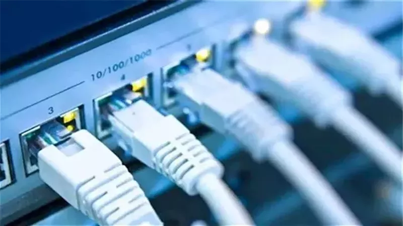 الإنترنت