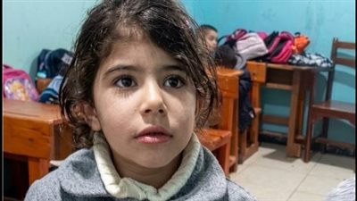  الطفلة لارين 