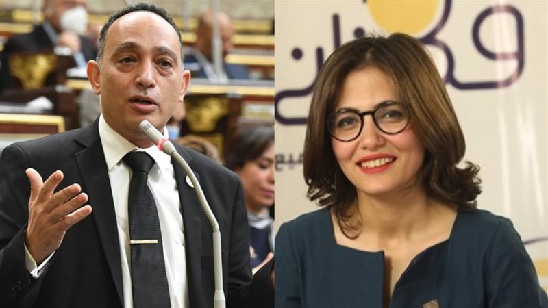 نواب البرلمان يعلقون