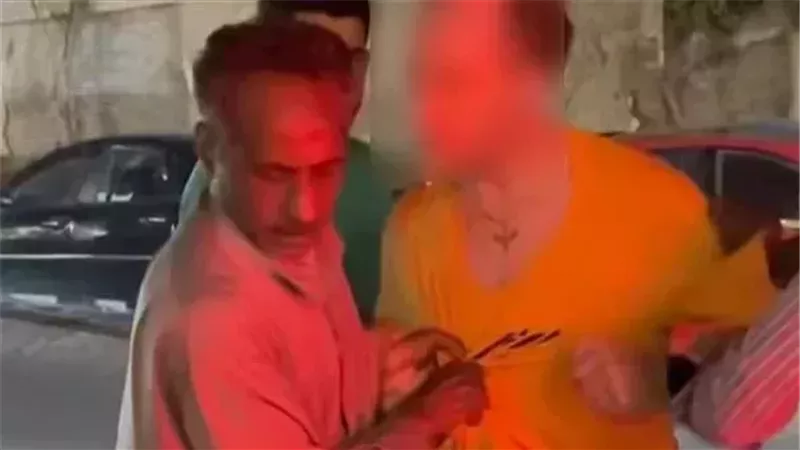 تعليق ضحية واقعة