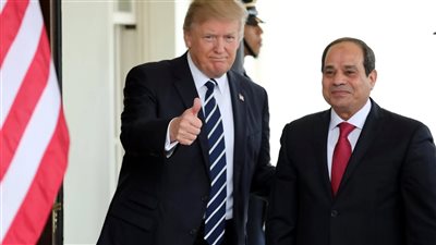 ترامب يدعو للاستثمار في مصر ويتوقع تراجع أسعار النفط 