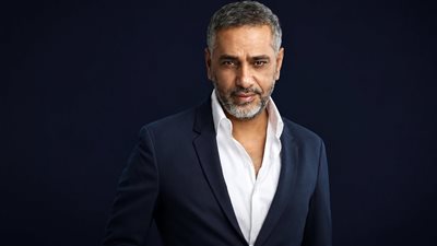 تقارير طبية ترصد الحالة الصحية لفضل شاكر بعد تأجيل محاكمته 