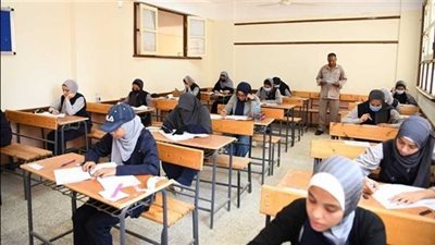 امتحانات الدور الثاني 