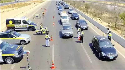 الاستجابة لتعليمات رجال المرور 