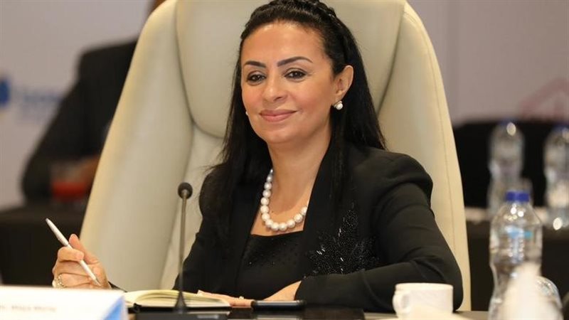الأمهات المثاليات