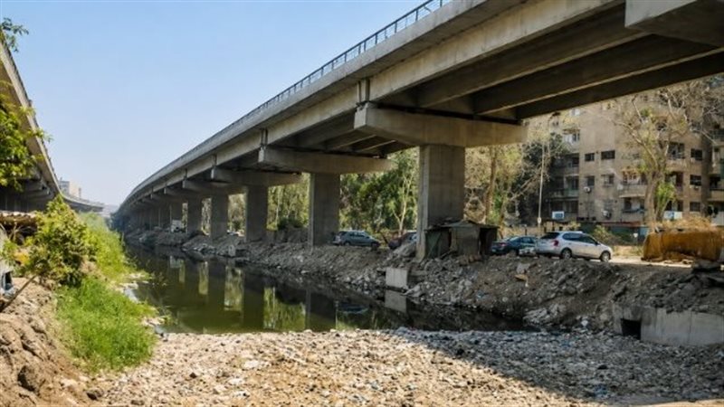 فتحة أسفل كوبري التجمع