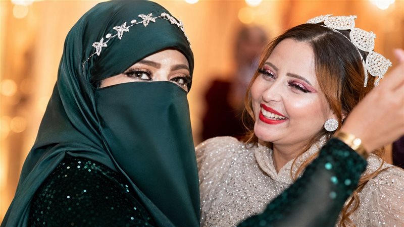 تفاصيل زيارة أسرة