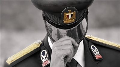 انتحال صفة ضابط شرطة 