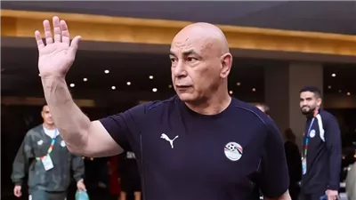 إعلام إسرائيلي يهاجم حسام حسن بعد رفع علم فلسطين  