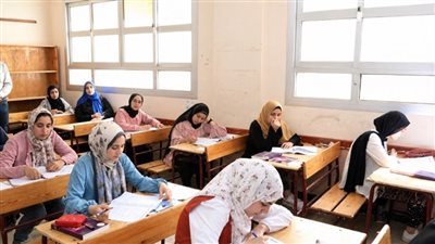 تفاصيل ولادة طالبة داخل لجنة بالدقي 