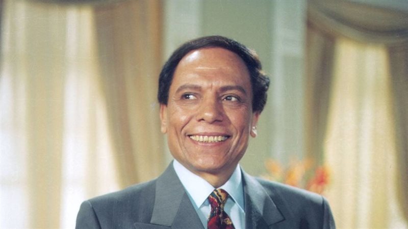 عادل إمام يفكر في